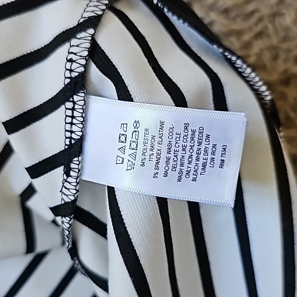 Nicole Miller Dress Striped Sleeveless Fit and Flare Small Black & White Pockets - Picture 4 of 6